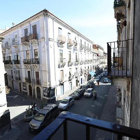 Zagara Dell'etna Daire Katanya
